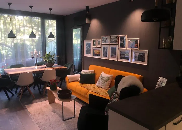 Sea Garden Apartment